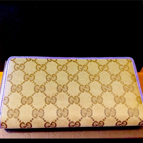 Gucci Handbags - 🤩🤩Authentic Gucci Zippy Organizer Wallet🤩🤩